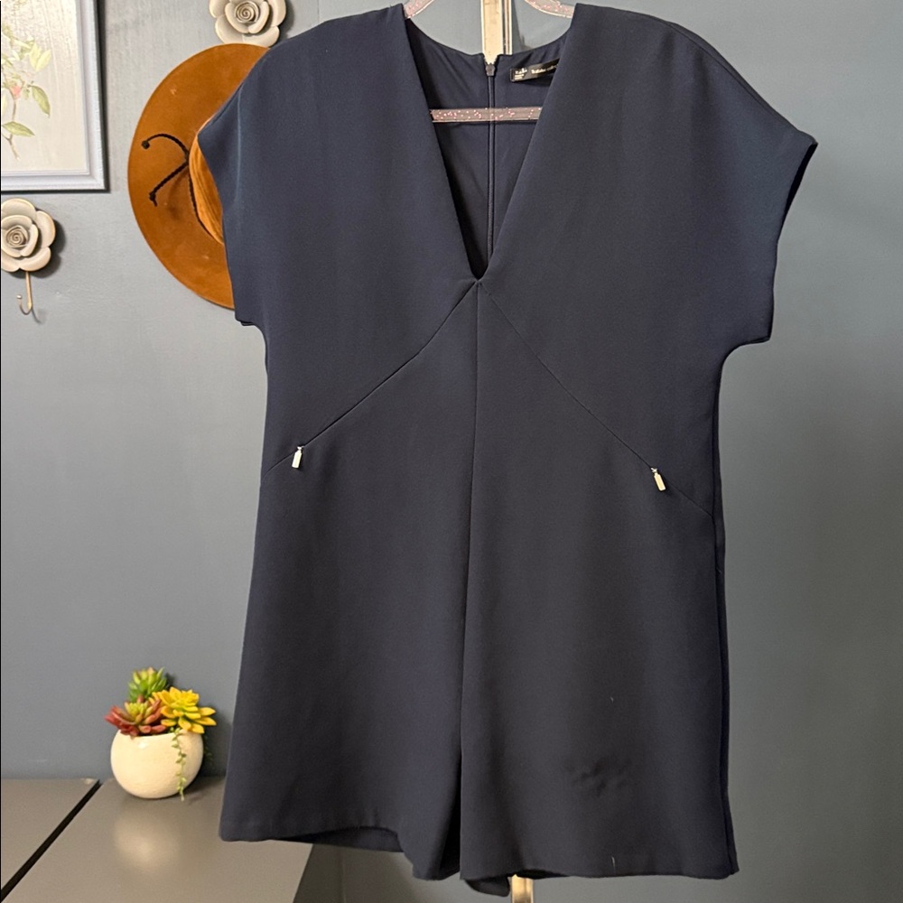 Zara Woman’s Blue Navy Romper With Front Pockets Zipper Closure V-Neck Size: S